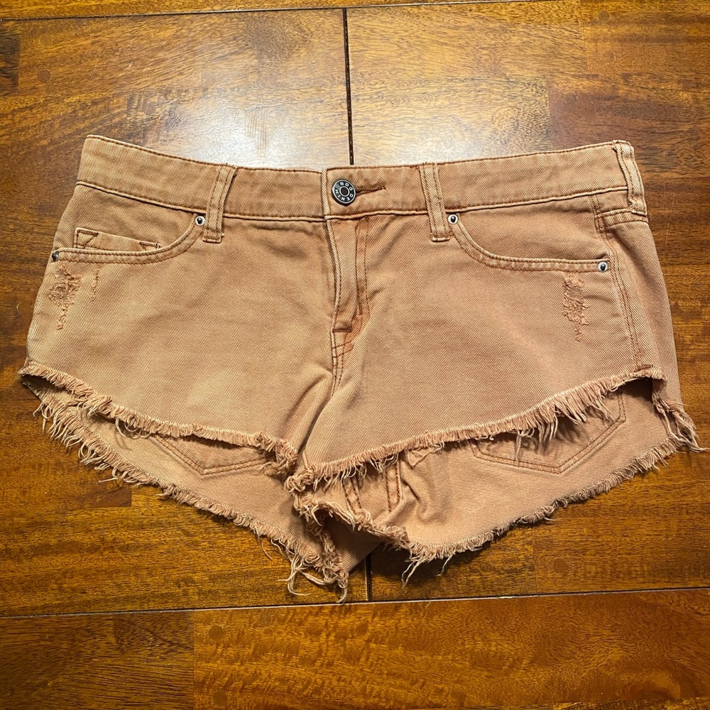 BDG brown shorts